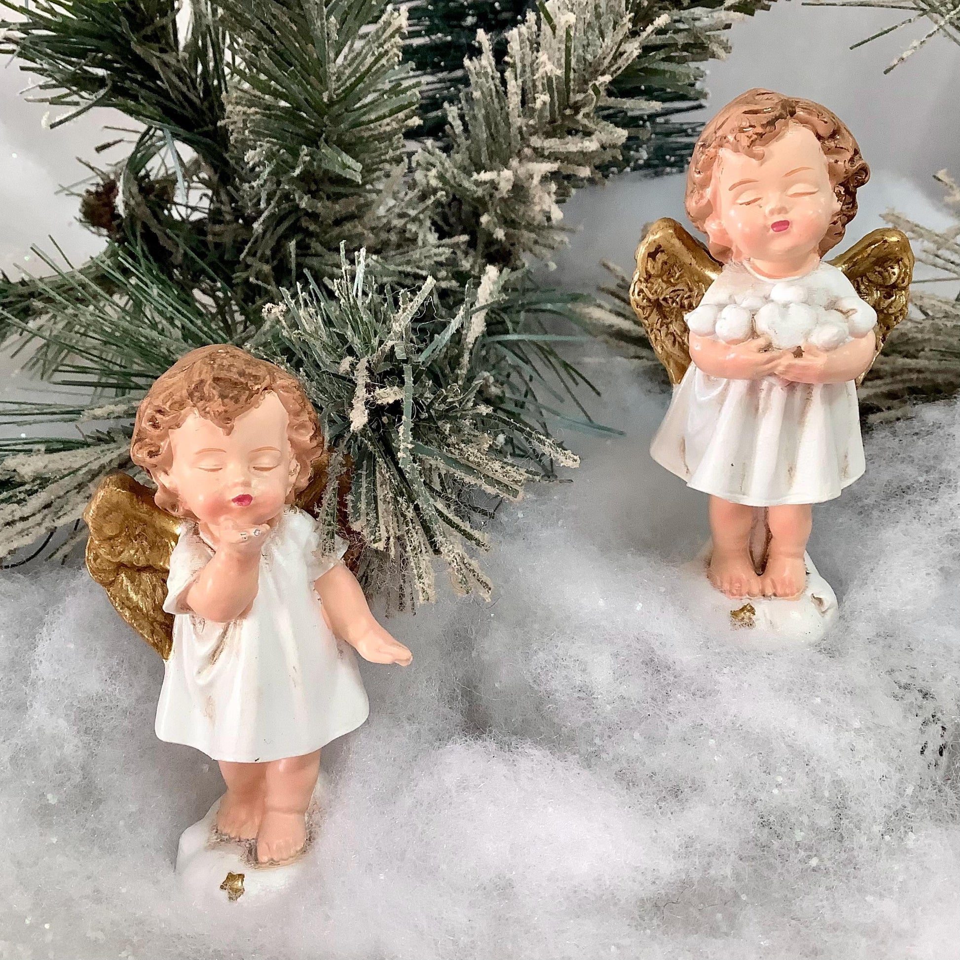 Figurines anges de Noël résine coffret 3 anges ht 8.5 cm