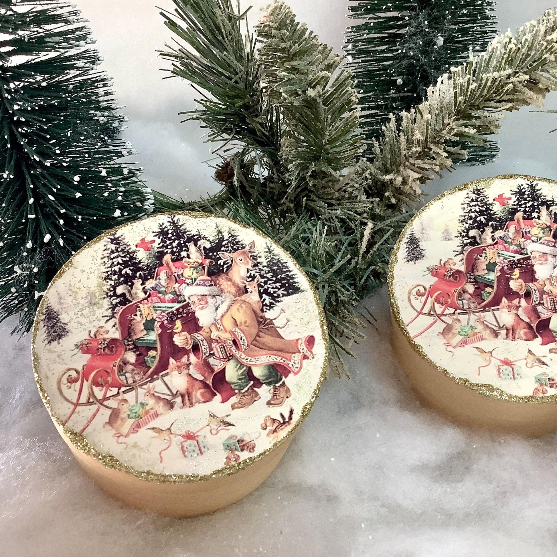 Boîtes rondes décoration Noël bois épicéa ht 5.5 cm