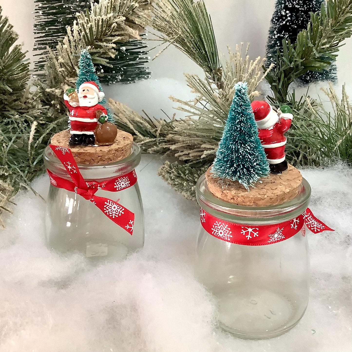 Petits pots verre bouchon liège décoration père noël ht 11.5 cm