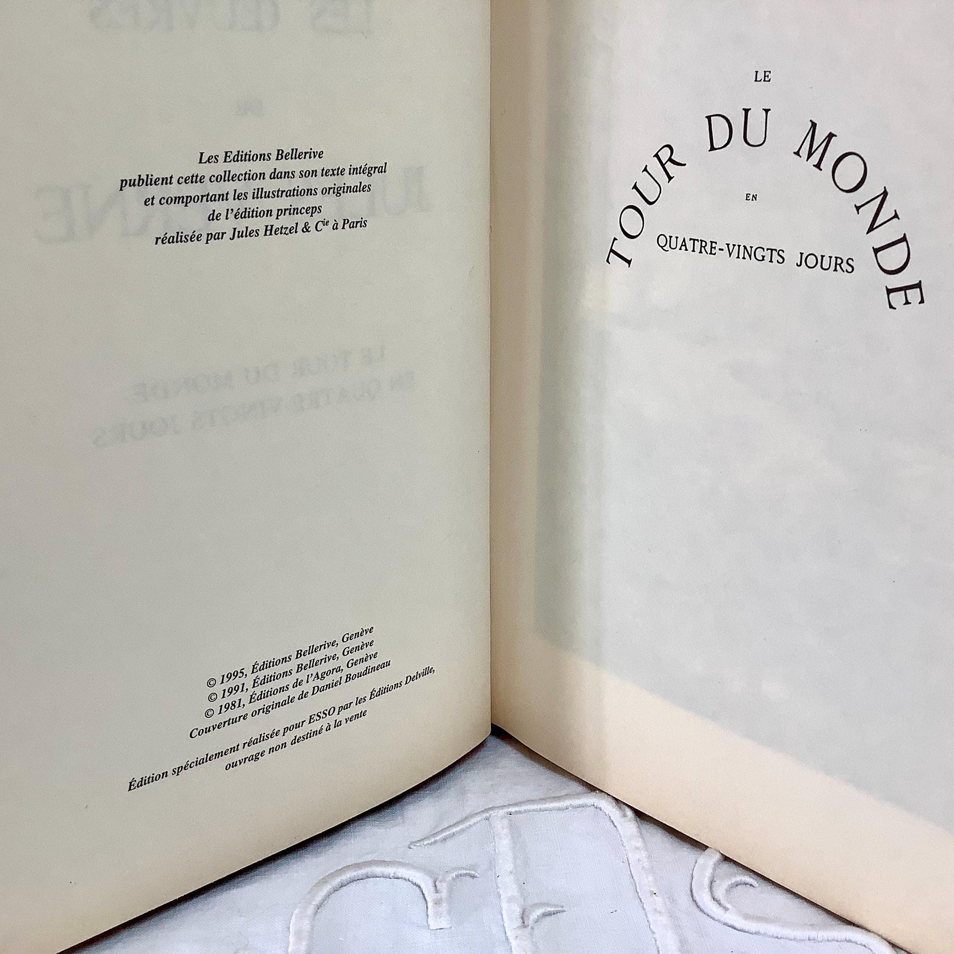 Tour du monde en quatre vingts jours Jules Verne livre collection vintage