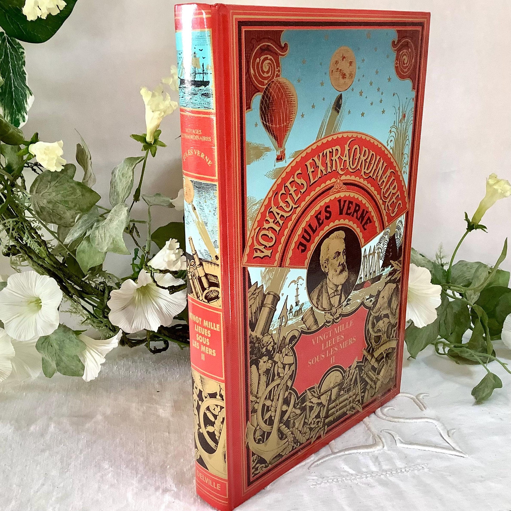 Vingt mille lieues sous les mers tome 2 Jules Verne livre collection vintage