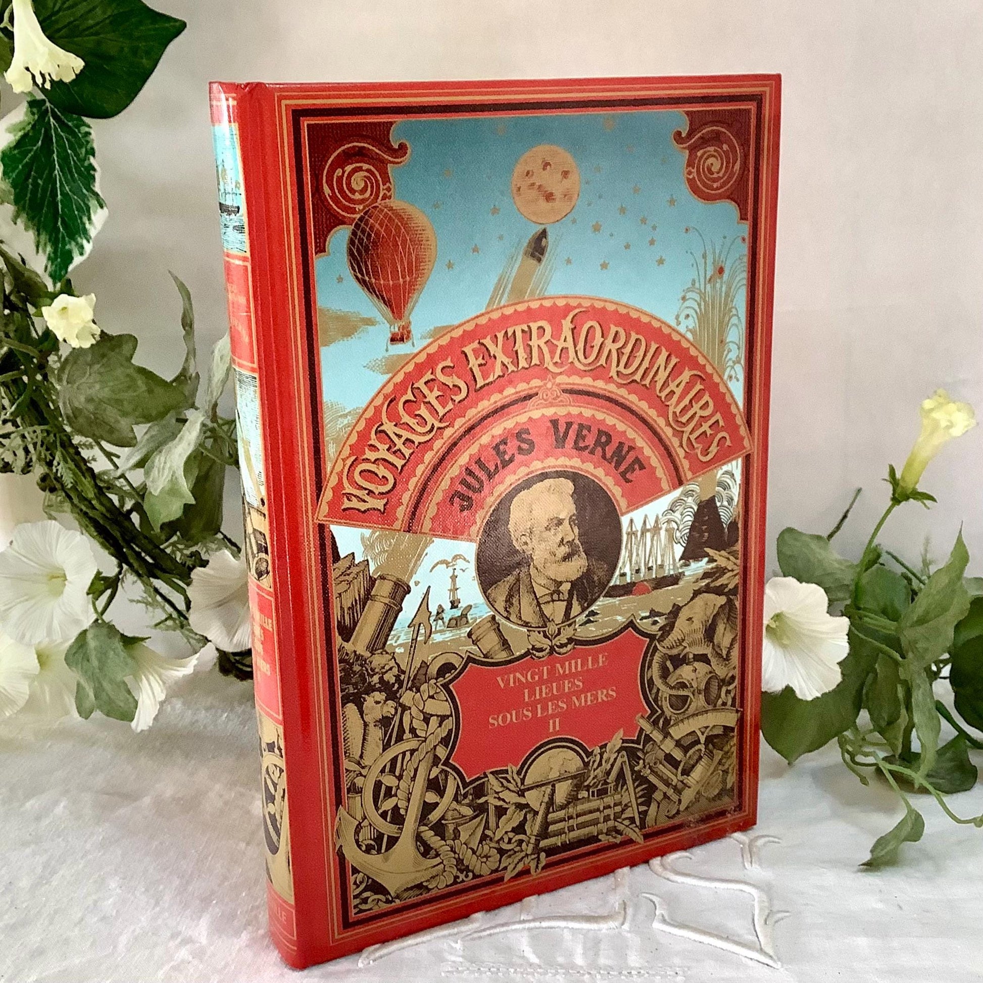 Vingt mille lieues sous les mers tome 2 Jules Verne livre collection vintage