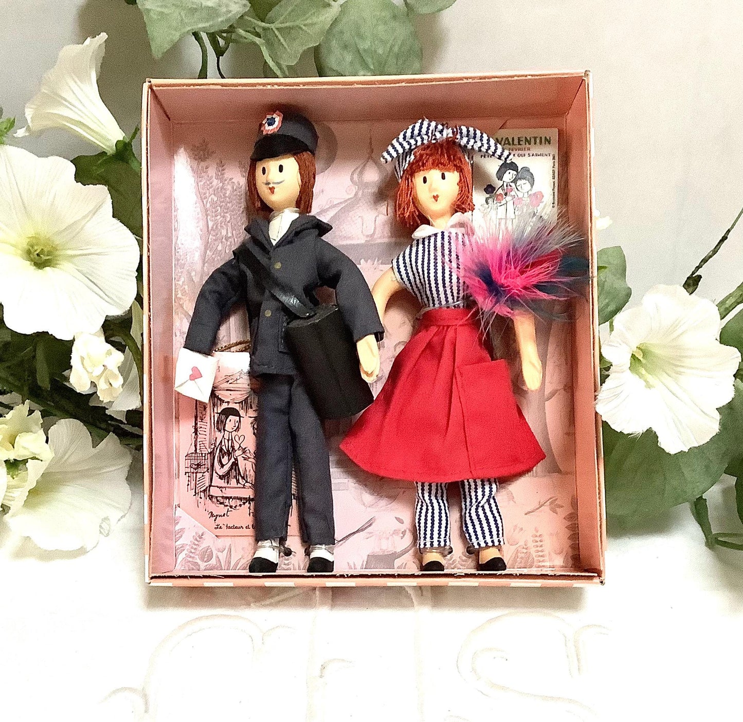 Le facteur et la ménagère coffret deux poupées vintage collection amoureux de Peynet