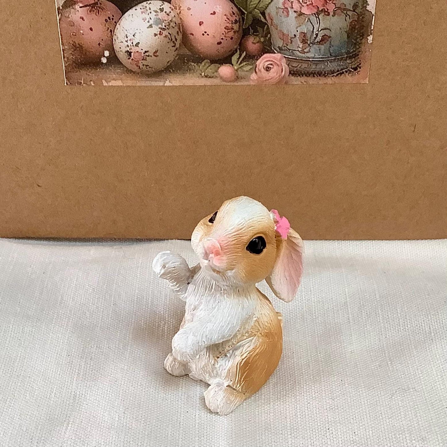 Petites figurines lapins résine décoration de Pâques vintage ht 5 cm