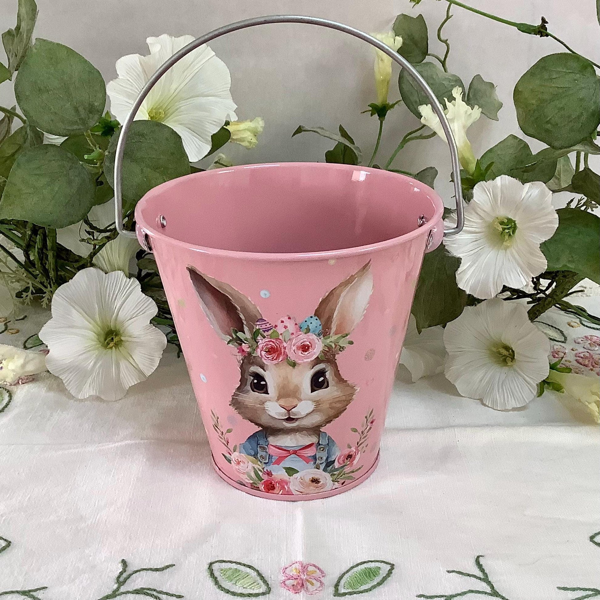 Seau métal imprimé lapin de Pâques rose clair ht 11 cm