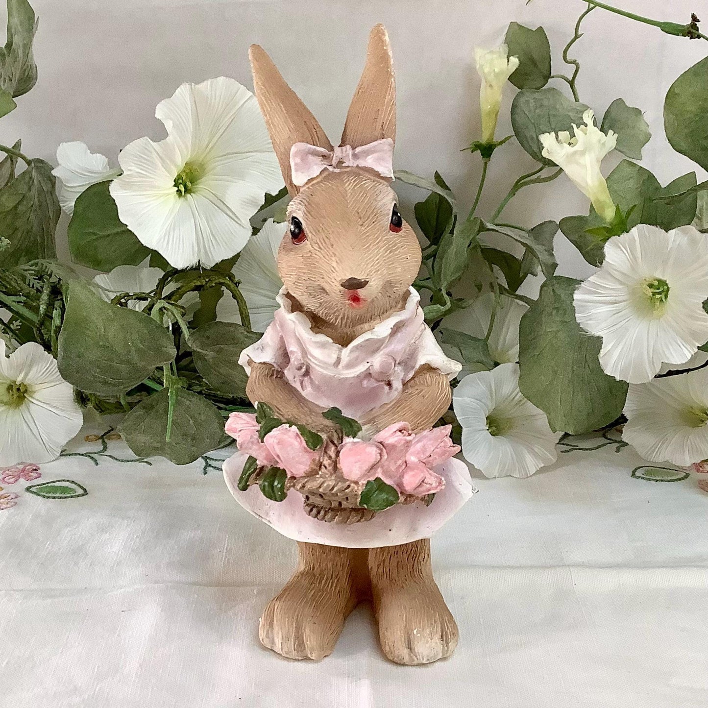 Figurine madame lapin décoration de Pâques vintage ht 18 cm