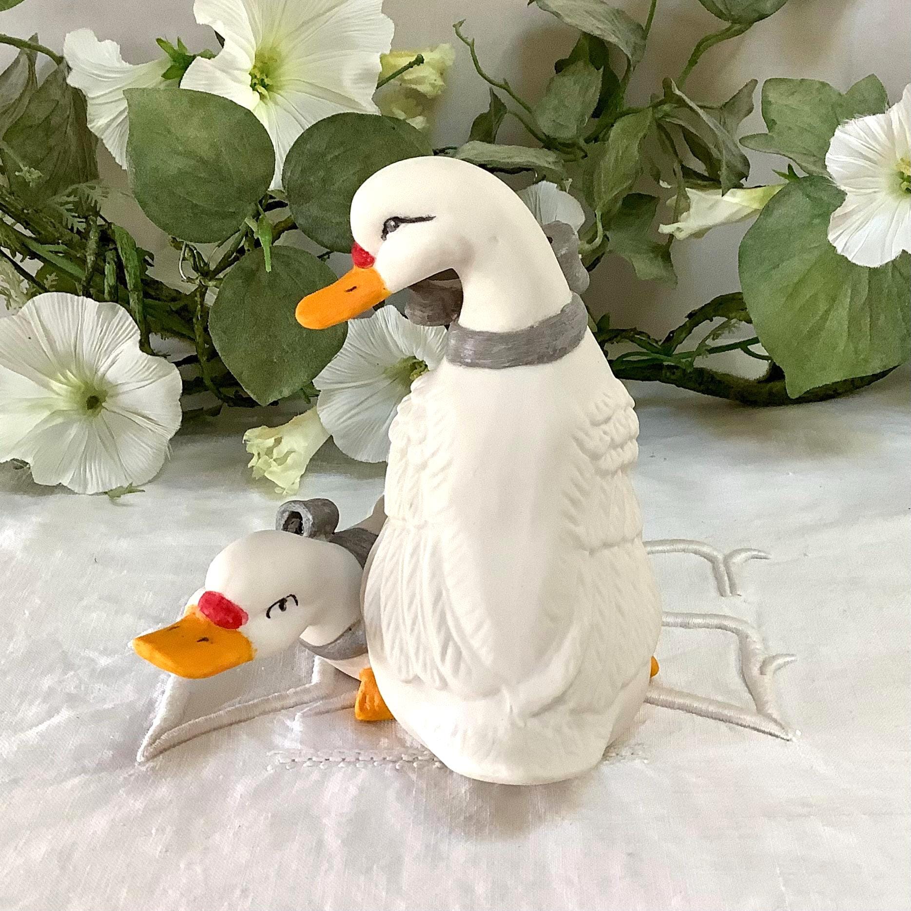 Figurine vintage oies collection porcelaine biscuit ht 12.5 cm