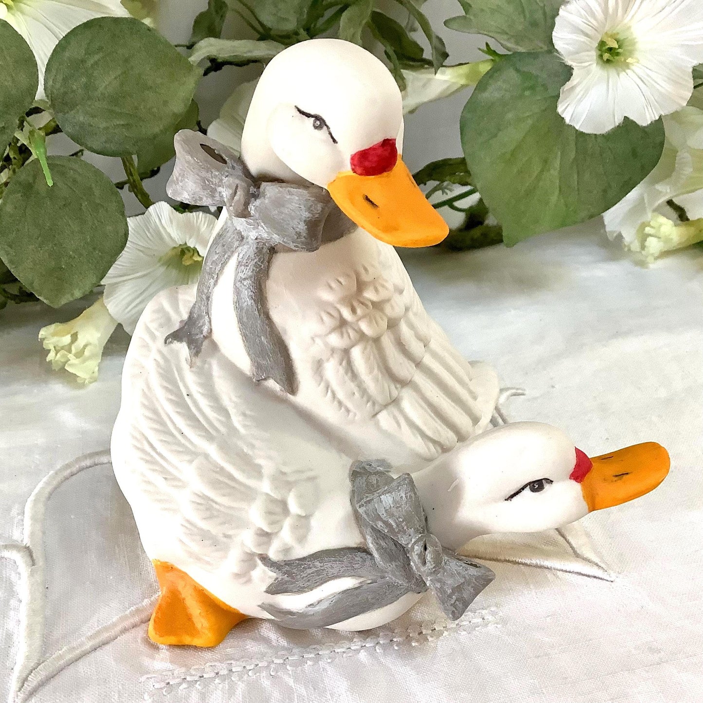 Figurine vintage oies collection porcelaine biscuit ht 12.5 cm
