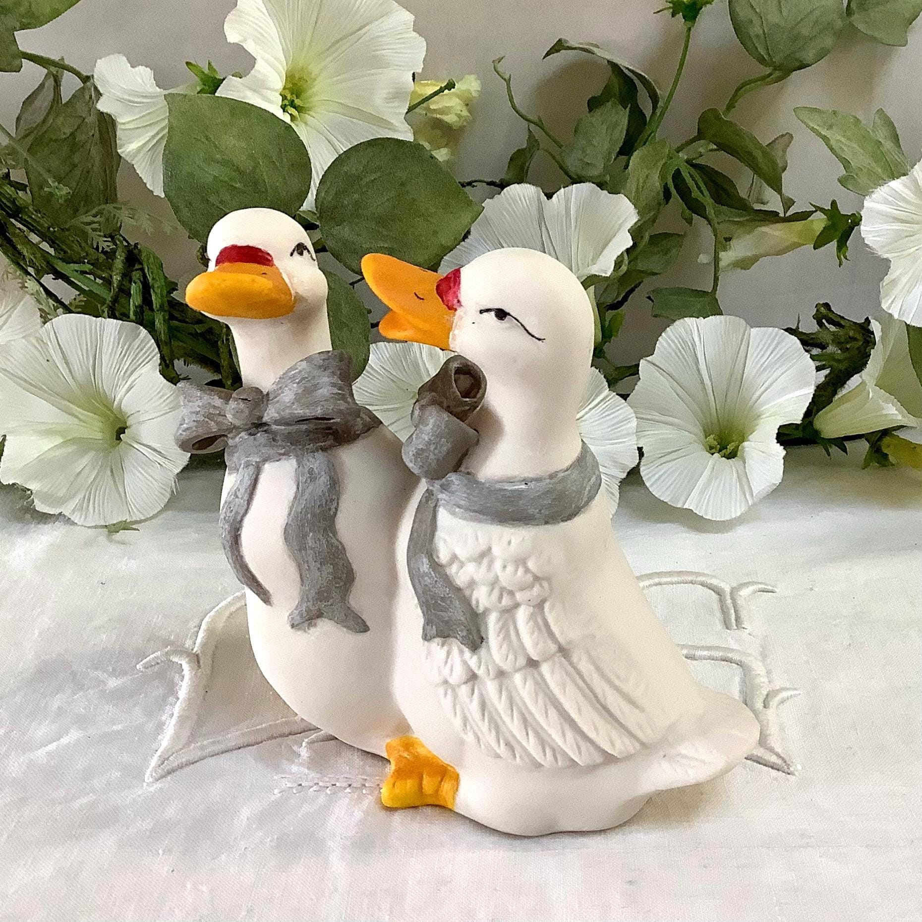 Figurine vintage oies collection porcelaine biscuit ht 11.5 cm