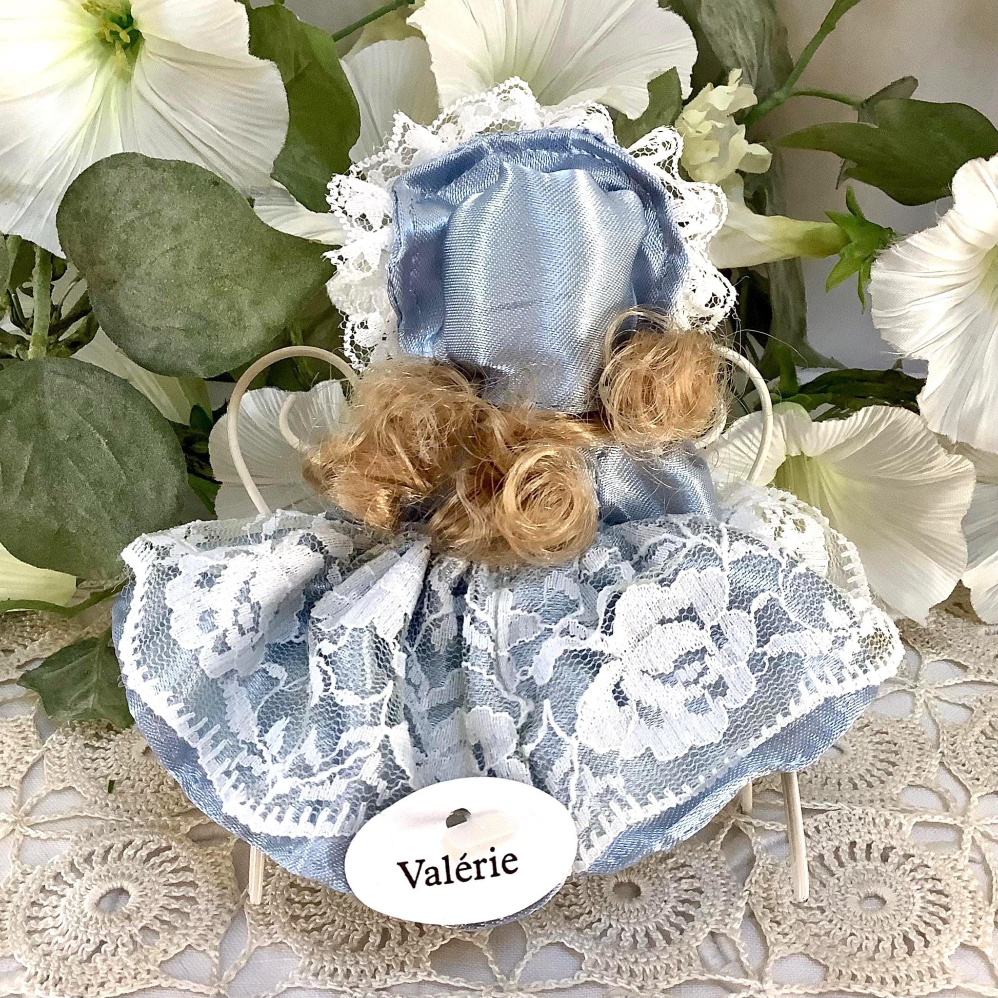 Valérie poupée porcelaine miniature vintage ht 12 cm