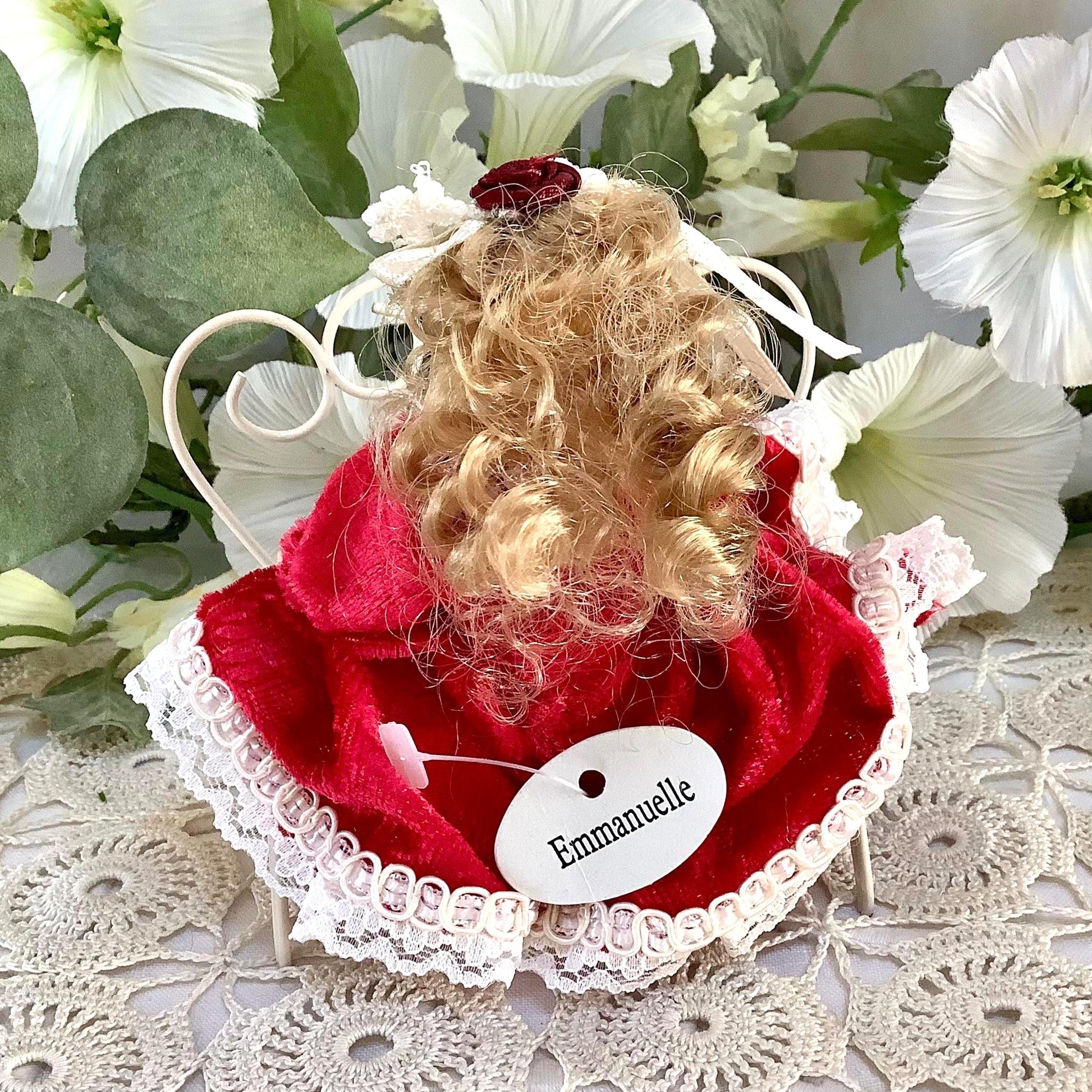 Emmanuelle poupée porcelaine miniature vintage ht 12 cm