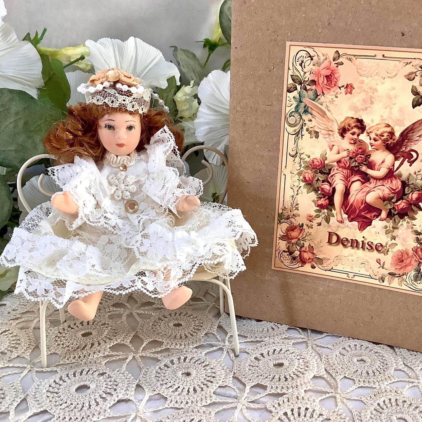 Denise poupée porcelaine miniature vintage ht 11 cm