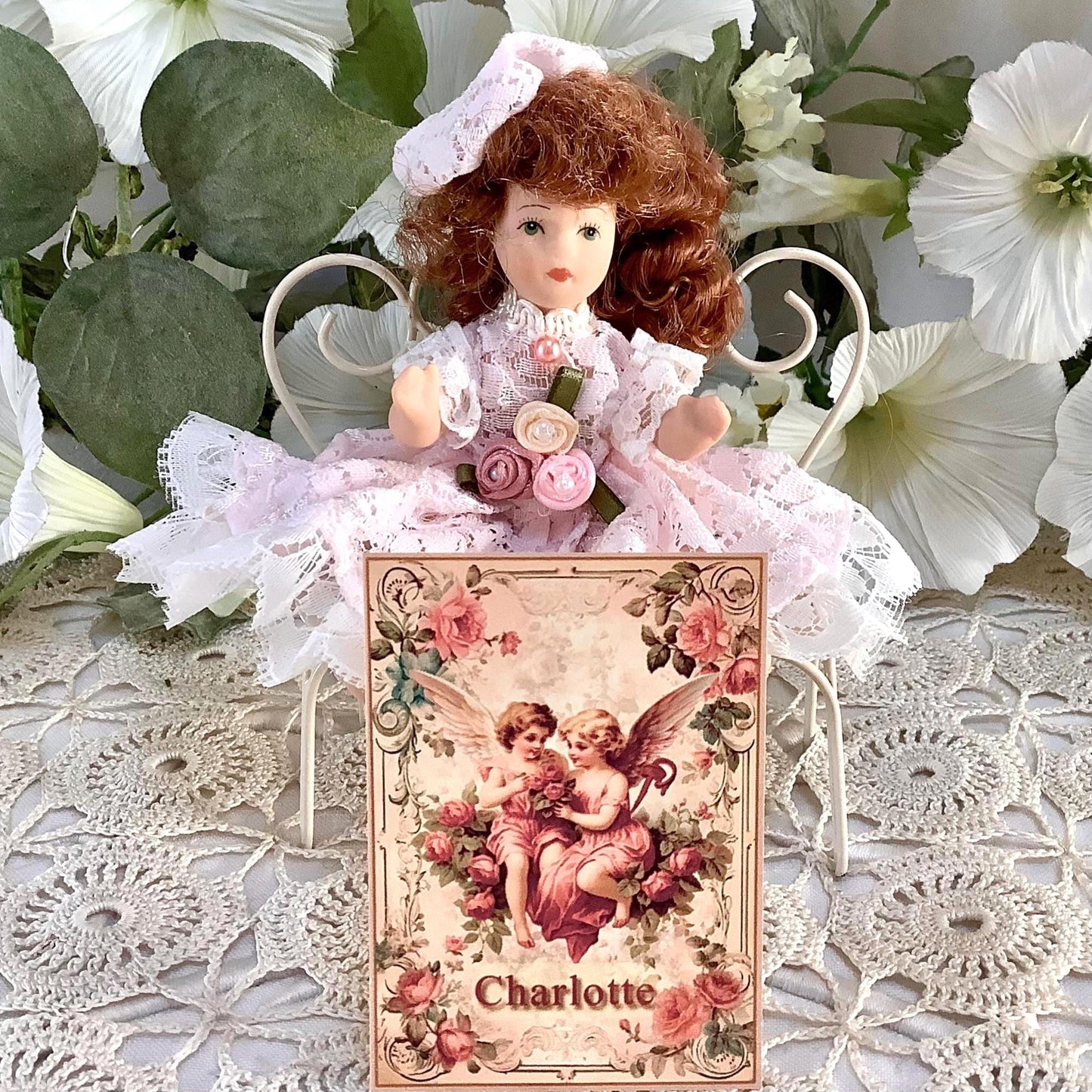 Charlotte poupée porcelaine miniature vintage ht 11 cm