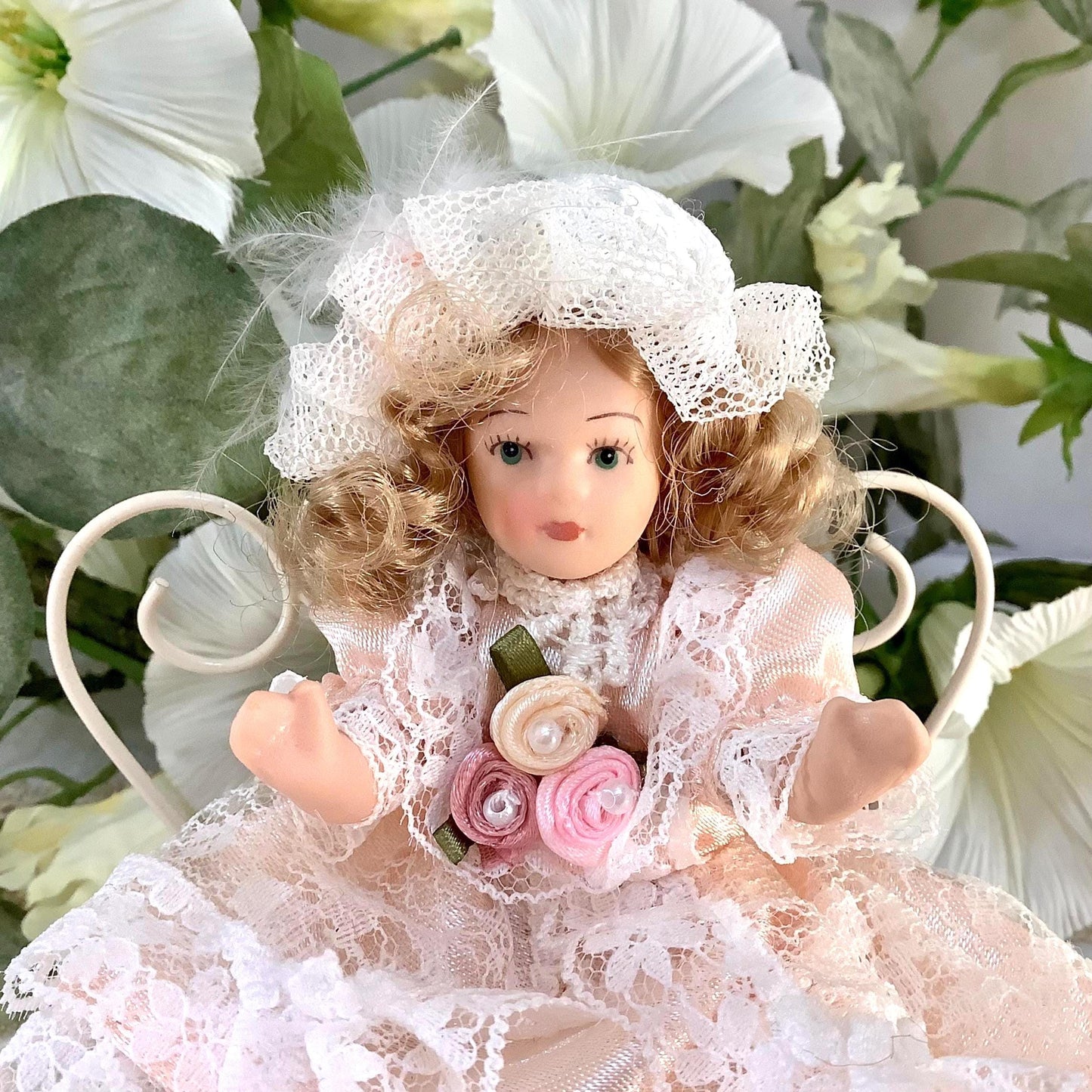 Françoise poupée porcelaine miniature vintage ht 11 cm