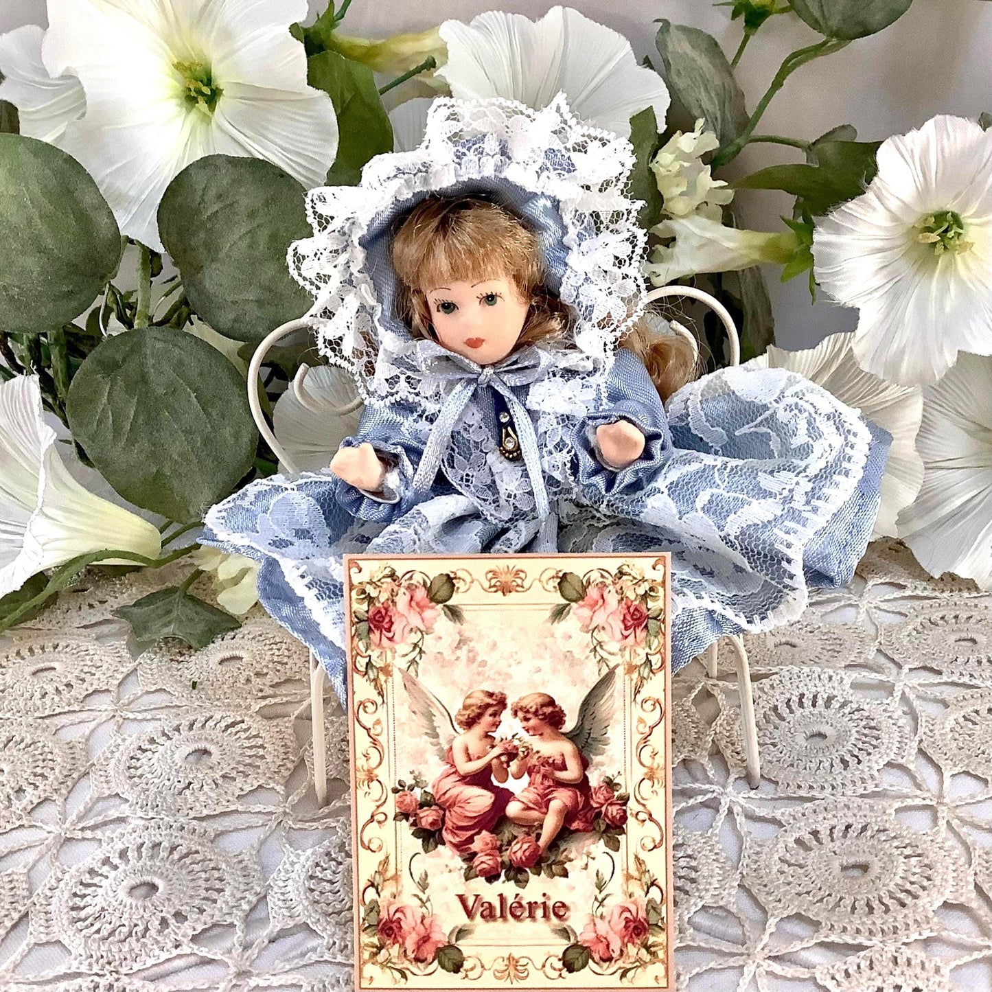 Valérie poupée porcelaine miniature vintage ht 12 cm
