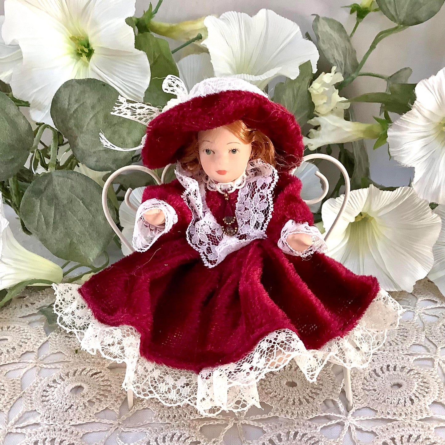 Suzanne poupée porcelaine miniature vintage ht 12 cm