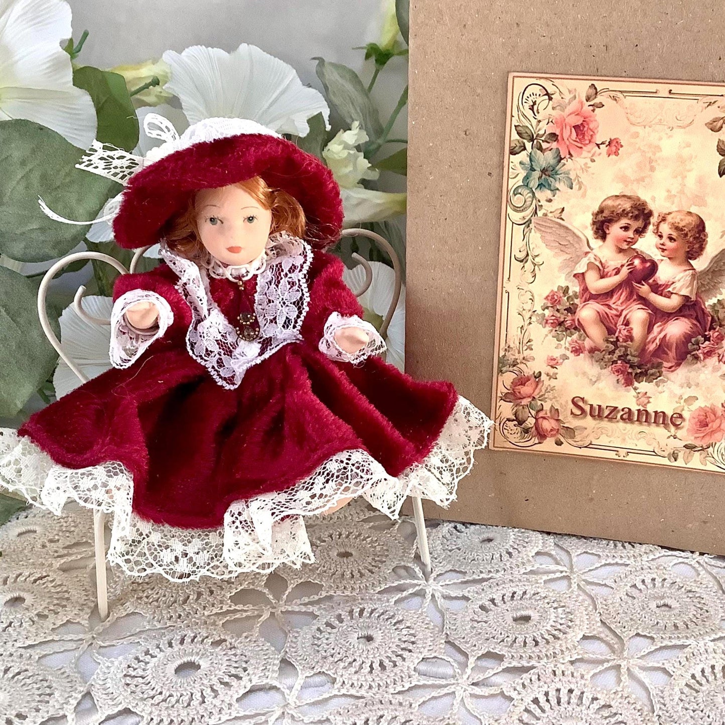 Suzanne poupée porcelaine miniature vintage ht 12 cm