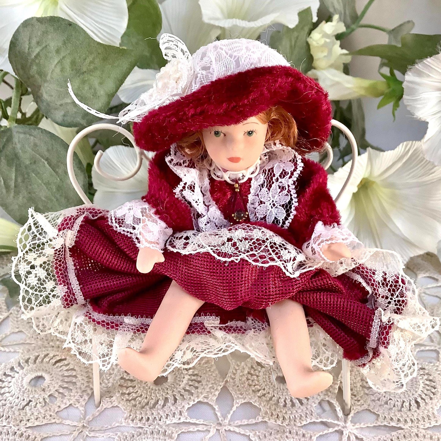 Suzanne poupée porcelaine miniature vintage ht 12 cm