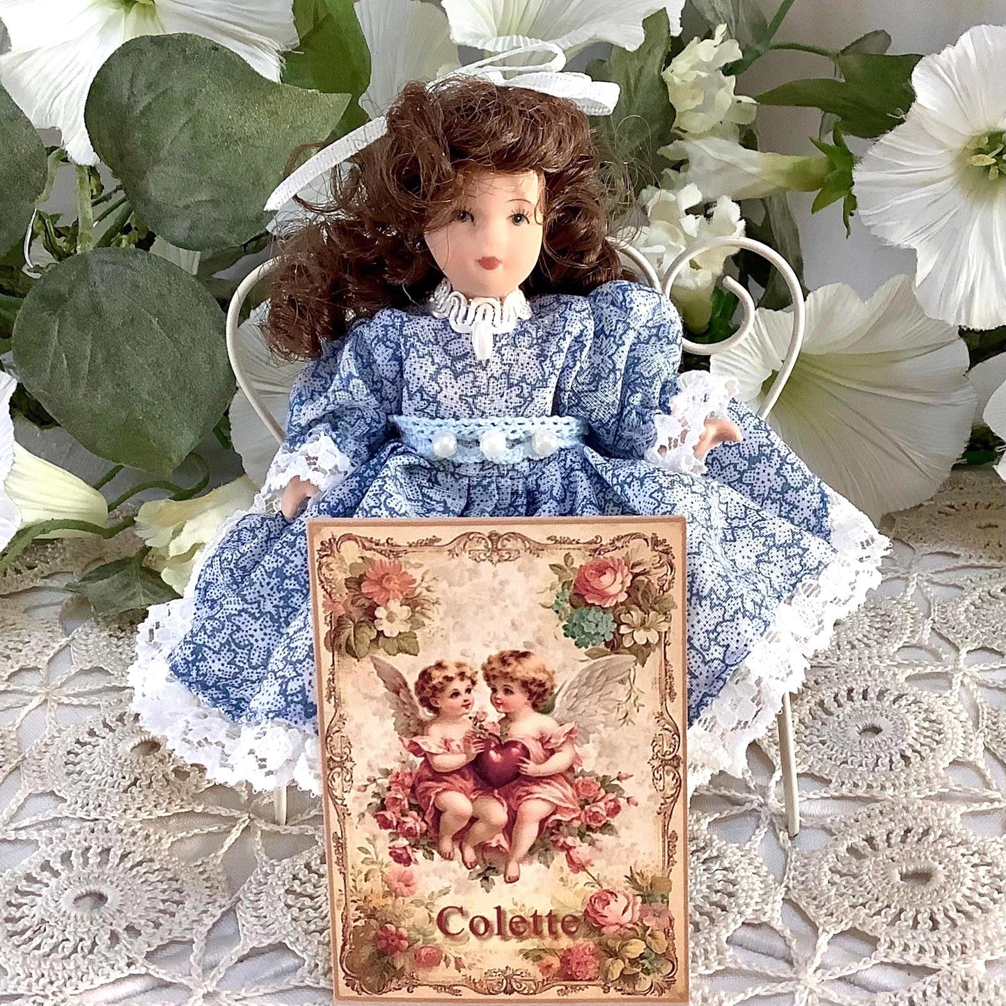Colette poupée porcelaine miniature vintage ht 11 cm