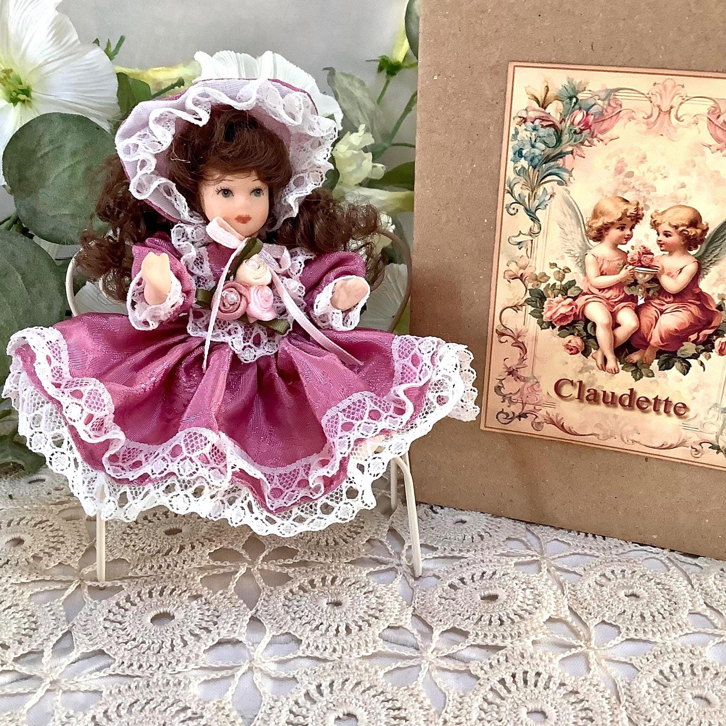 Claudette poupée porcelaine miniature vintage ht 12 cm