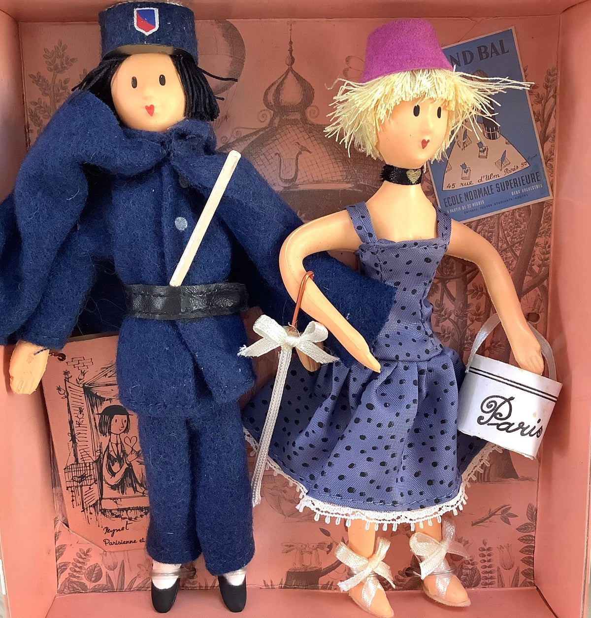Parisienne et gardien de la paix coffret deux poupées vintage collection amoureux de Peynet