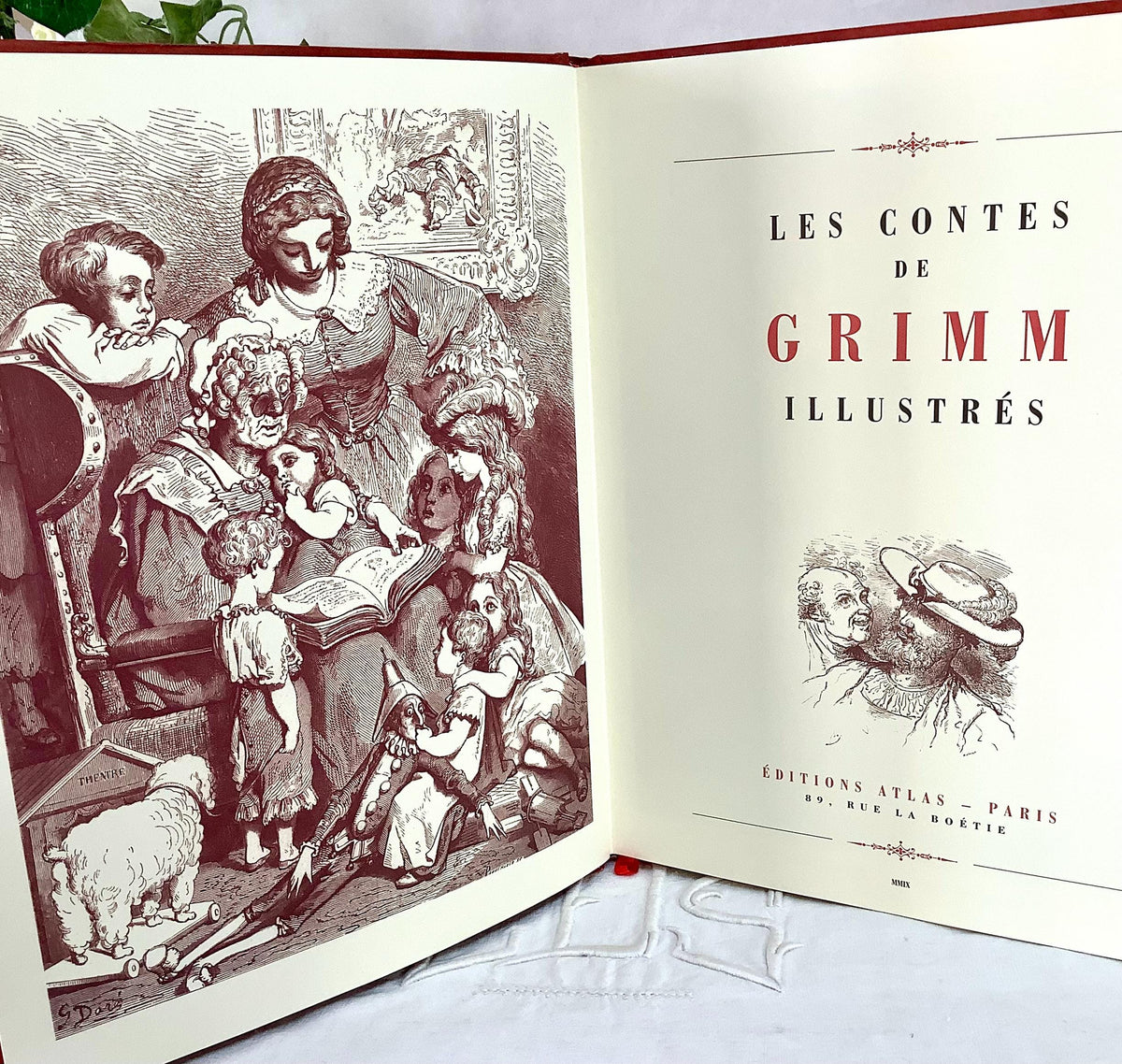 Les Contes de Grimm illustrés livre collection vintage Tome 2